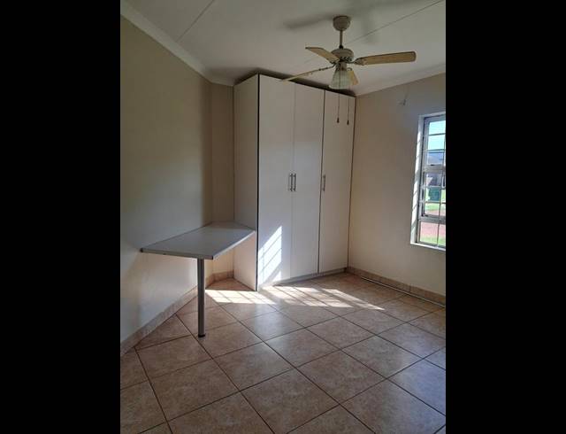 3 BEDROOM PROPERTY TO RENT IN BIRDSWOOD